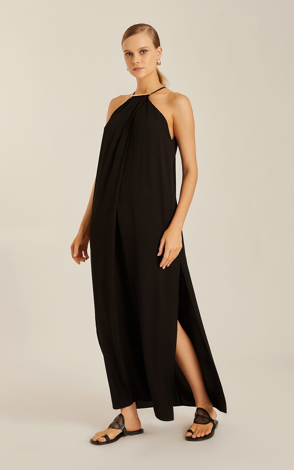 BLACK HALTERNECK DETAILED DRESS