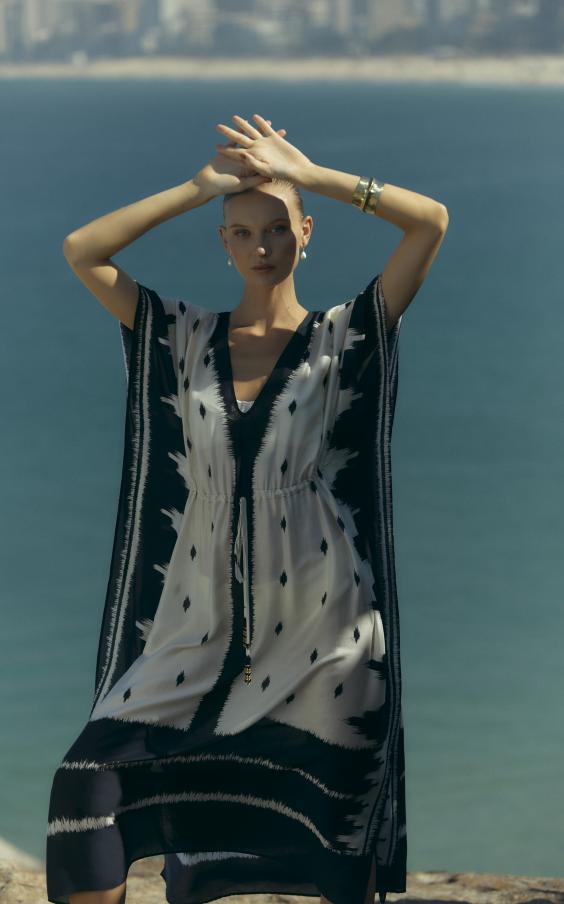 BLACK IKAT V NECKLINE KAFTAN